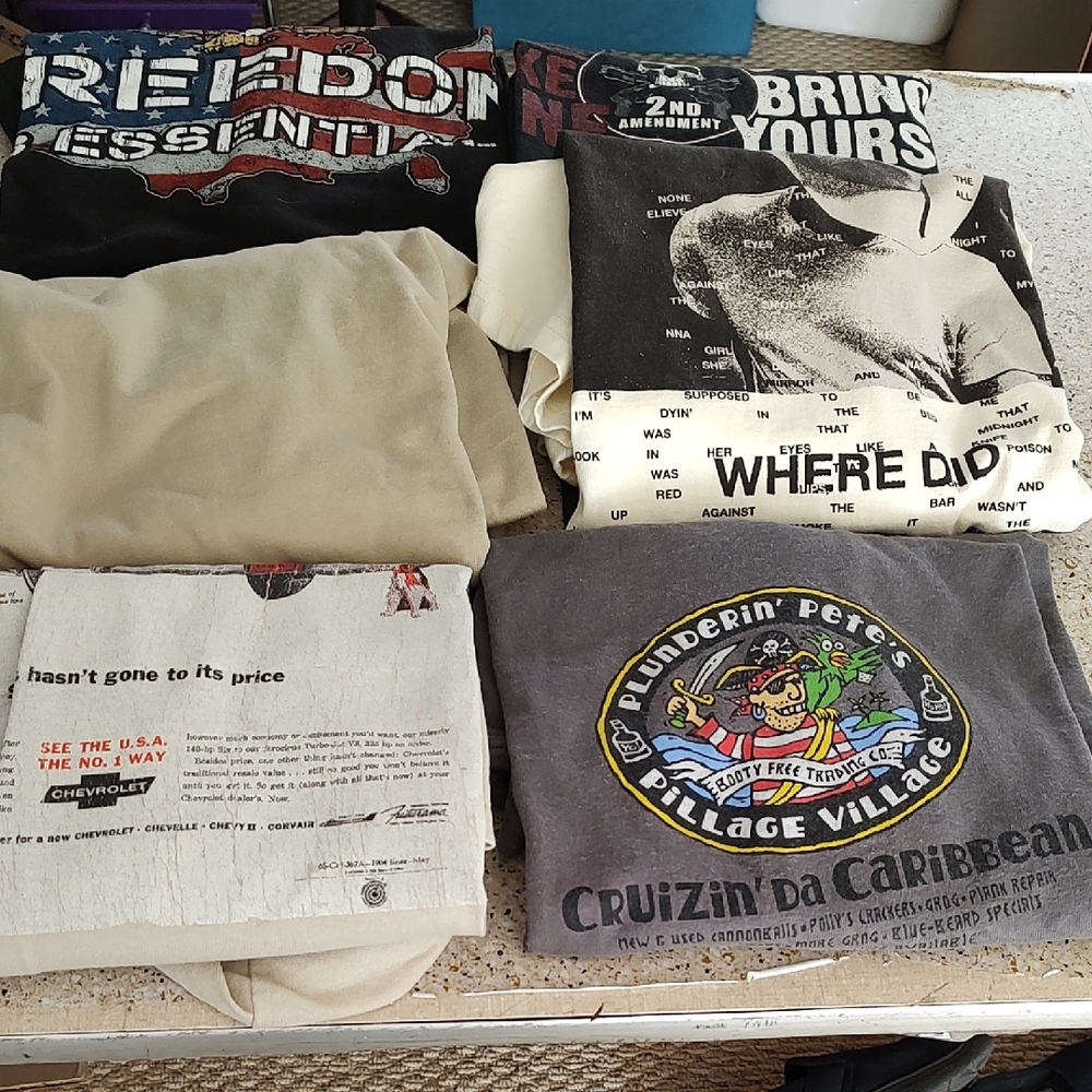 Men's XL Graphic Shirts